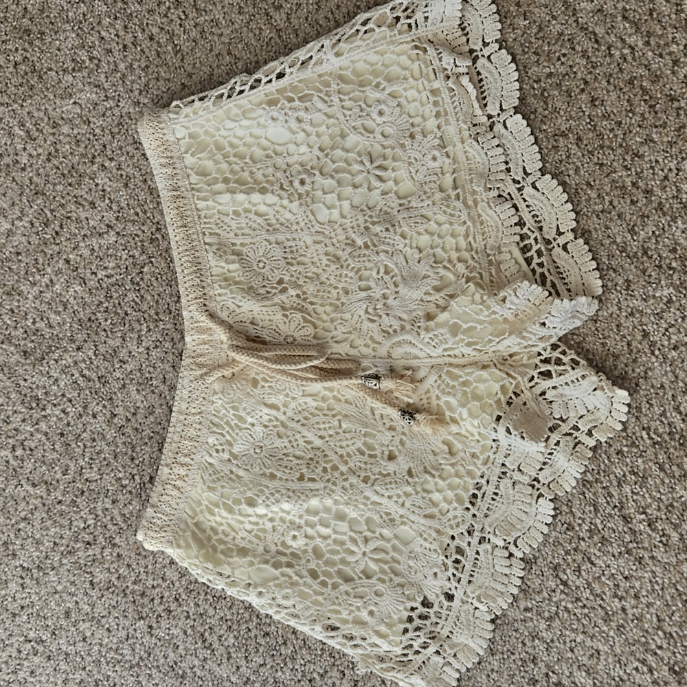 Lace shorts